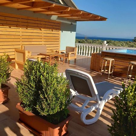 Irini'S Guesthouse كيبارو المظهر الخارجي الصورة
