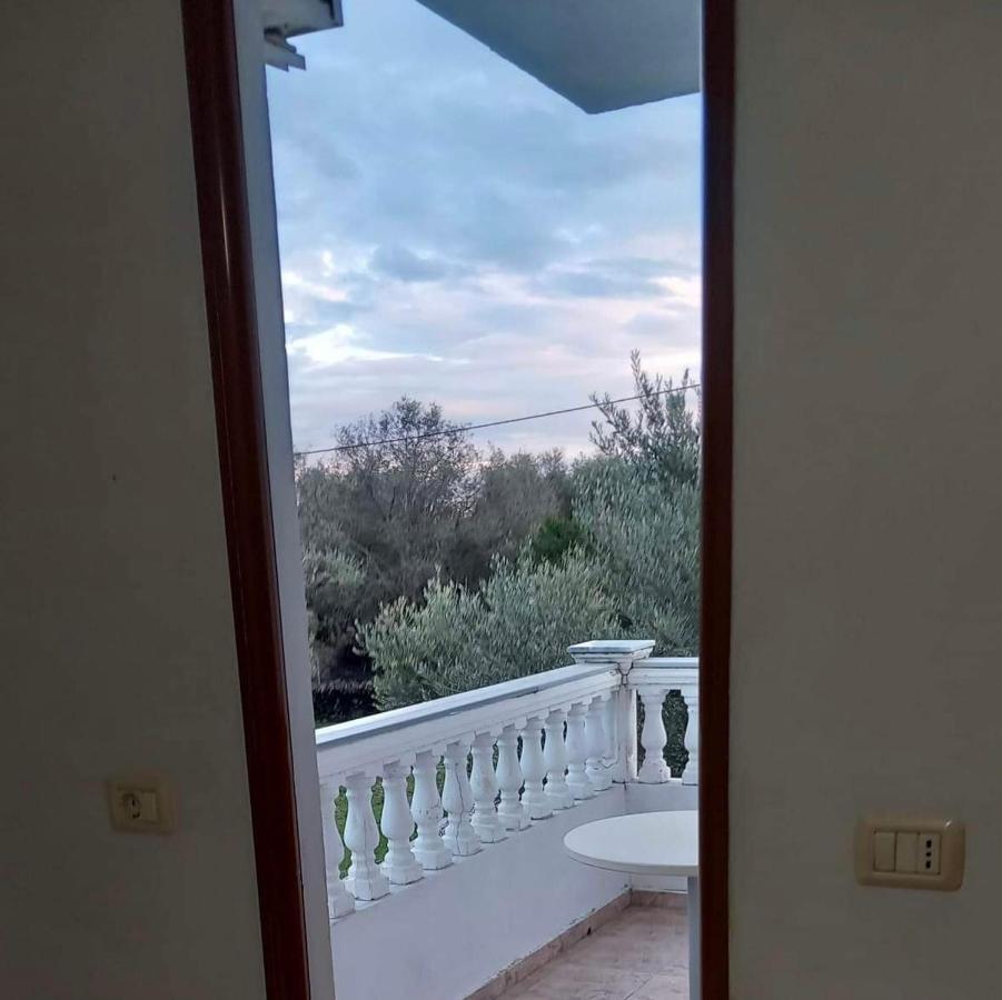 Irini'S Guesthouse كيبارو المظهر الخارجي الصورة