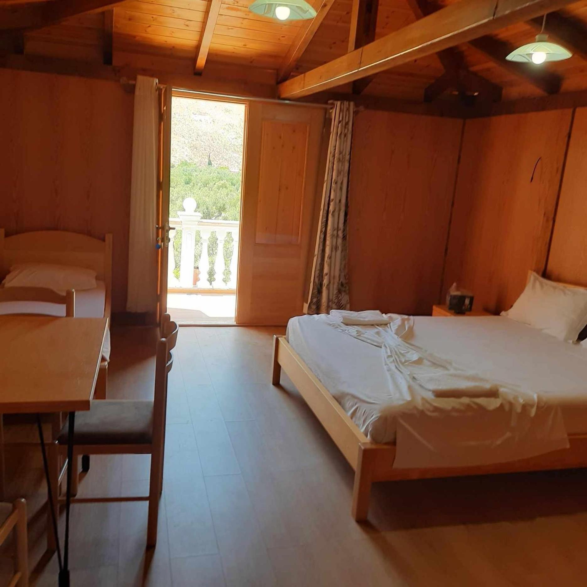 Irini'S Guesthouse كيبارو المظهر الخارجي الصورة